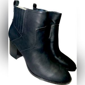 Brand new BANDOLINO women’s black shoes